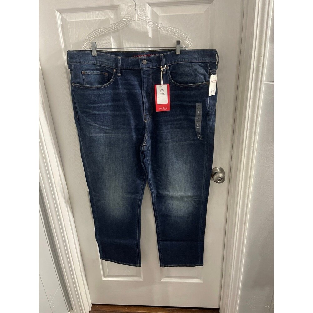 Lucky Brand Athletic Fit Straight Stretch Denim Jeans Size 44X30 New With Tags